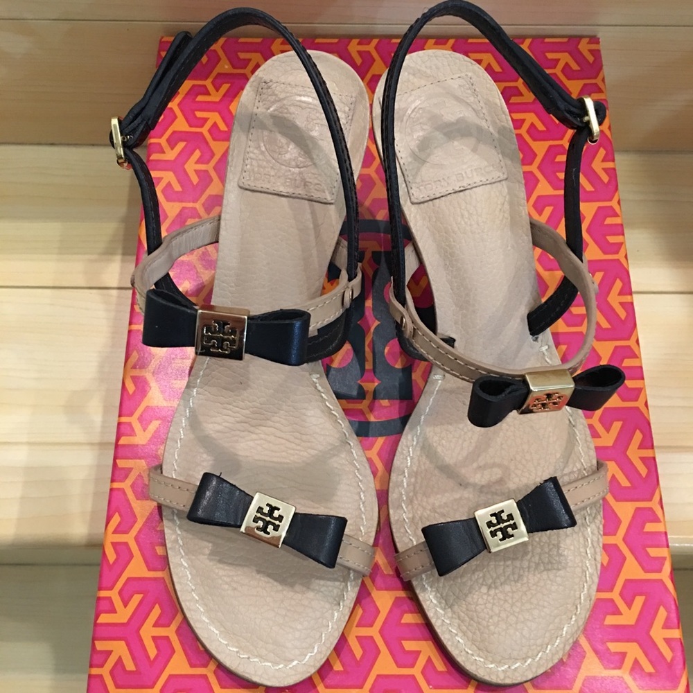 Like New Tory Burch Kailey Two-Tone Bow Sandals